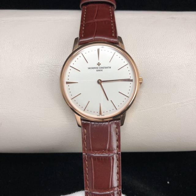 Mks新品发布会 Mks刷新极限，没有最薄只有更薄 Mks新品江诗丹顿传承系列8 腕表 表壳 尺寸40Mmx8.5Mm 市场唯一一家采用原装开模 完美圆形的表壳