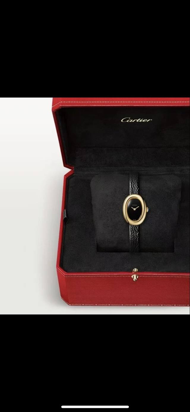 Cartier 卡地亚 Baignoire浴缸系列腕表，女神值得推荐的一款腕表！ 1典雅欧风浴缸形状，完美演绎卡地亚的经典美学，涌现腕表设计的焕新力量！ 2经典