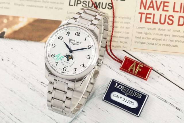 浪琴Longines名匠42Mm自动机械系列出品 机芯类型：L899.5三针半月相自动机械 表壳材质：精钢，厚度11.2Mm 表盘材质：蓝色太阳饰纹、白色，黑色