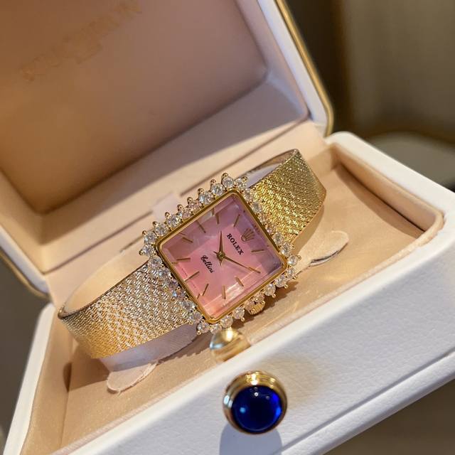 Rolex Vintage 时光沉淀的美绽放在70年代的太阳花，宝藏古董劳力士太惊艳，普通腕表随潮流褪色，劳力士随岁月增值，早期的设计，今日仍是巅峰。劳力士从未