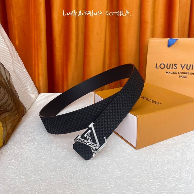 Louis Vuitton: Classic original quality, classic embossed surface and plain bott