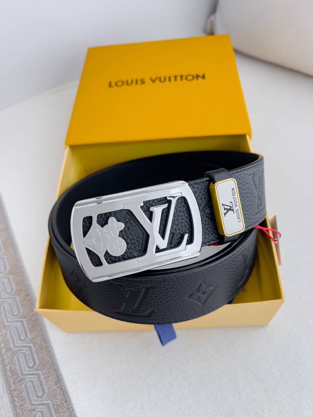 Product name: Lv..Louis..Vuitton belt original Model: Buckle, classic pure stee