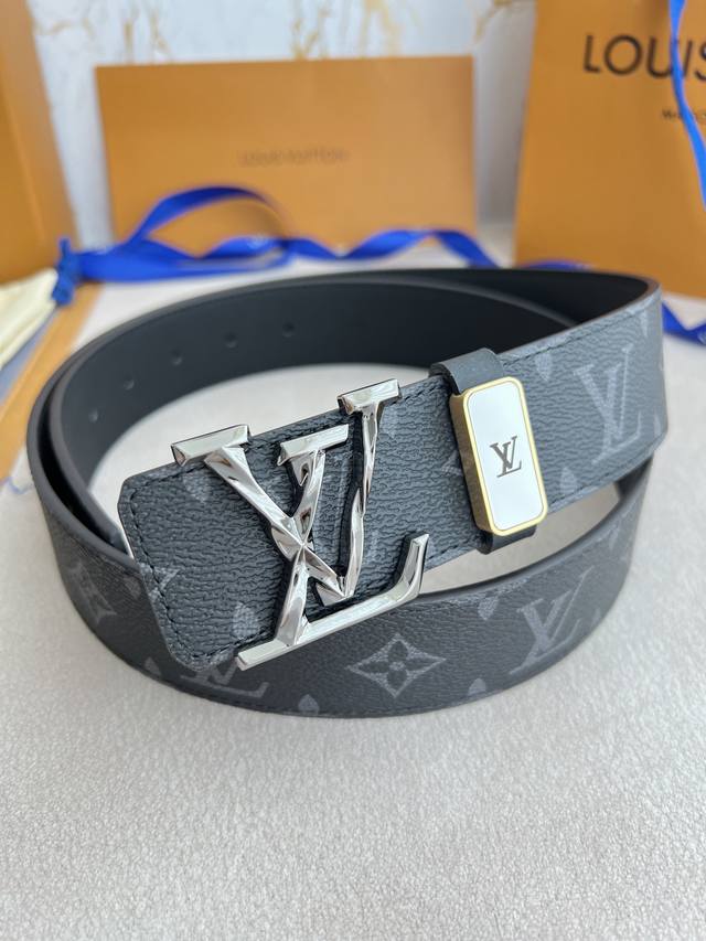 Product name: Lv..Louis..Vuitton belt original Model: Buckle, new classic pure
