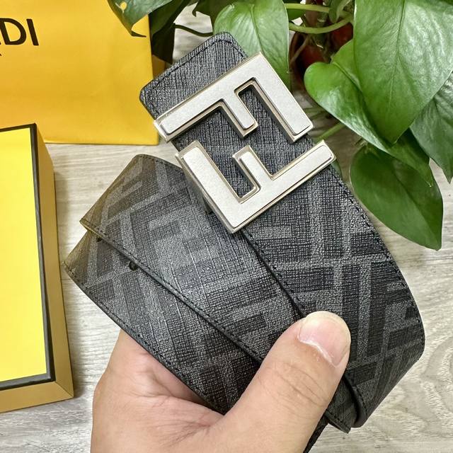 Fendi Same style as Fendi counters Width 4.0cm Double ring reversible belt Ff pr