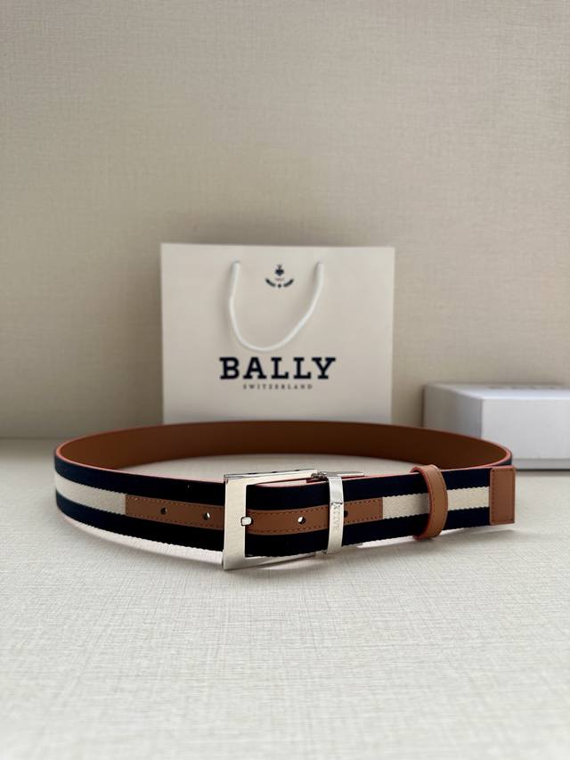 Bally New Men's Casual Cloth and Leather Dual-use Belt Width 3.4cm This canvas b
