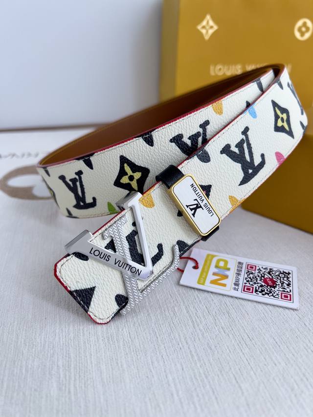 Product name: Lv..Louis..Vuitton belt original Model: Buckle, classic pure stee
