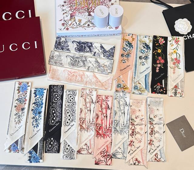 Dior's latest double-layer headband. It looks better and better the more you lo