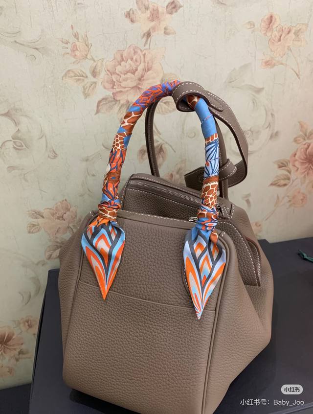 Hermes "The Three Graces" Twilly scarf Twilly scarf 100% mulberry silk heavy 18