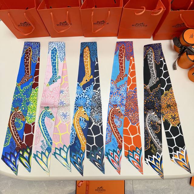 Hermes "The Three Graces" Twilly scarf Twilly scarf 100% mulberry silk heavy 18