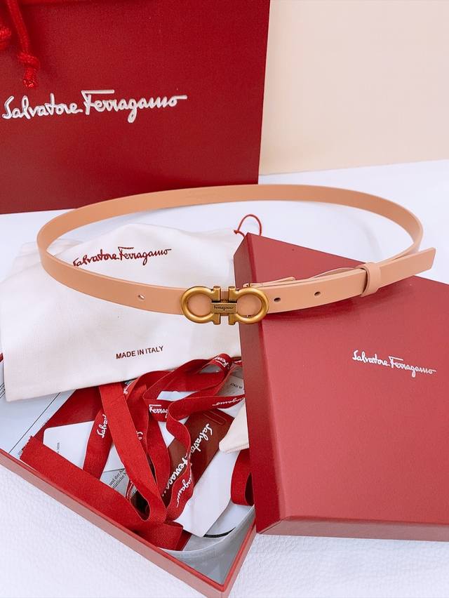 Ferragamo # Classic Gancio belt for women Smooth calfskin plain surface, full of