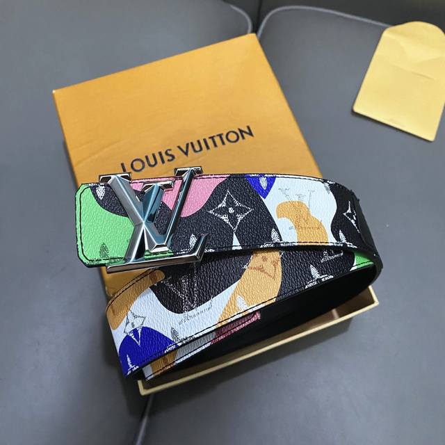 Original packagingL0Uis Vuitt0N latest upgraded version of the counter. Width 40