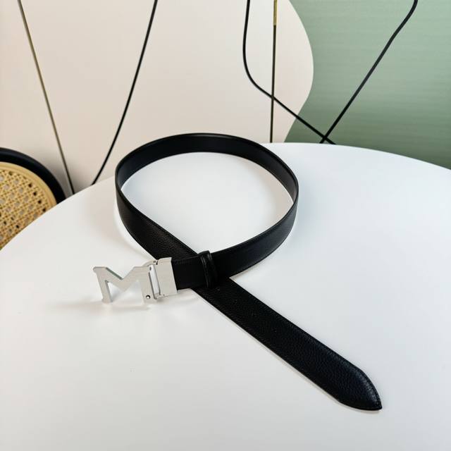 Men's Montblanc is soft and delicate, versatile and generous, 3.5cm wide, and c