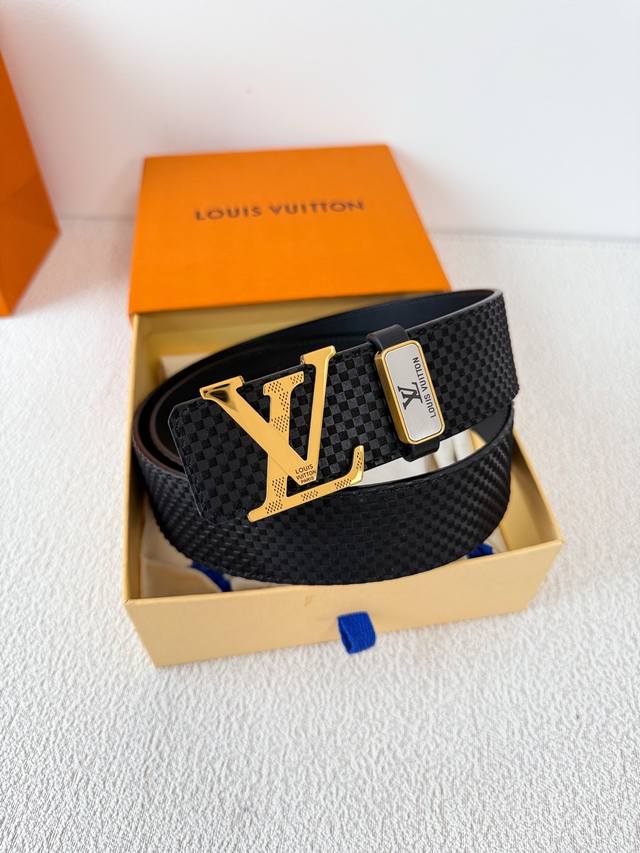 Product name: Lv..Louis..Vuitton belt original Model: Buckle, classic pure stee