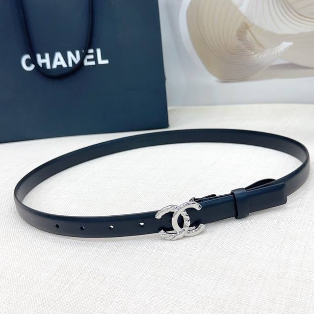 Chanel belt, double-sided top layer cowhide, length: 75.80.85.90.95.100. Euro,