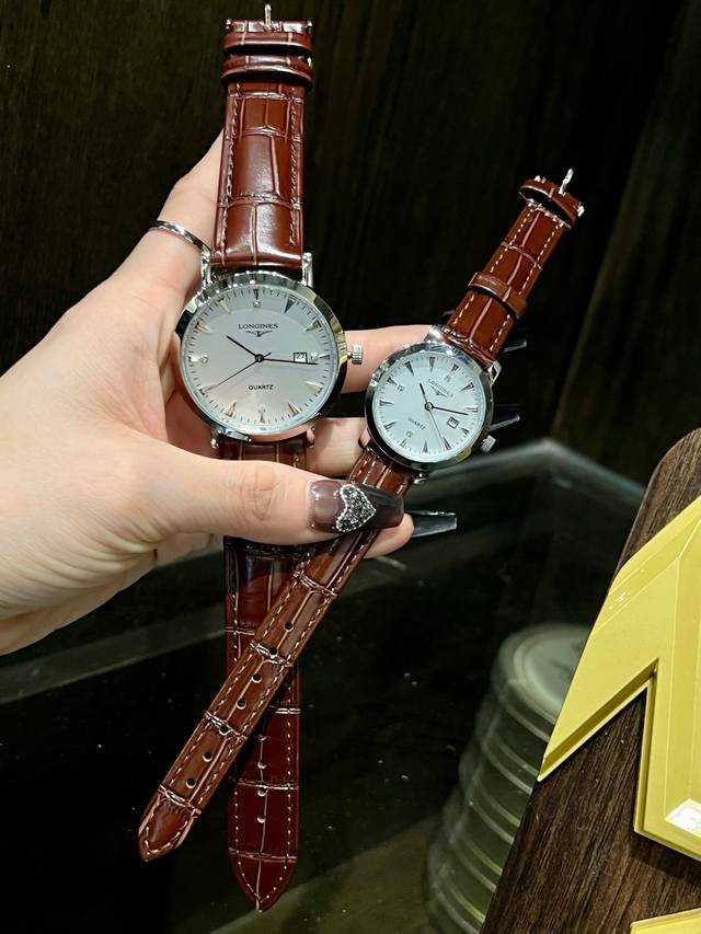 白 金300特别推出为爱的人 一生只送一人最新款超薄劳力士-Rolex男女对表系列情侣不二之选 采用原装进口石英机芯 走时精准 蓝宝石防刮镜面，精钢表带 ，直径