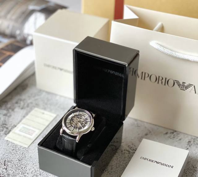 阿玛尼机械原单品质 细节做工超级赞三码合一扫码防伪涂层..休闲商务男士的最佳选择纯原单还原无可挑剔送礼也是非常有面子的新年戴新表 全套包装