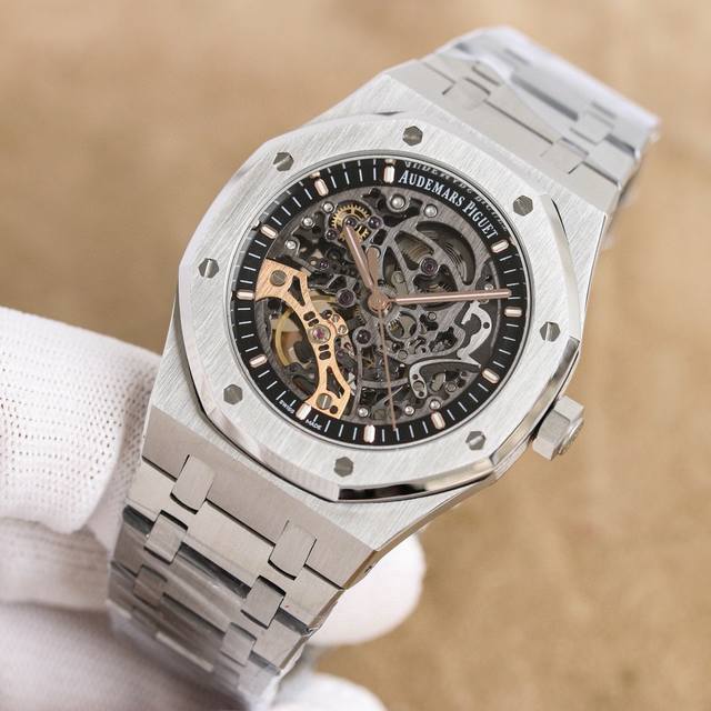 Gr新款爱彼皇家橡树离岸型15407St.Oo.1220St.01男士机械腕表 Calibre 3132一体机芯，41Mm直径，厚度9.9Mm深灰色表盘形状：圆