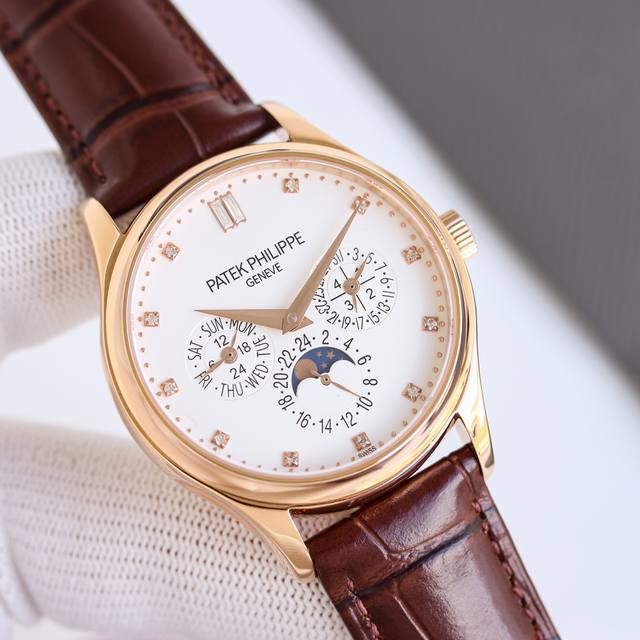 百达翡丽超级复杂功能时计5327、5140系列腕表，万年历中最经典的款式。 表径为正装39Mm，大小适中，适合各类行业人士，表盘布局大方得体，布局均匀，功能虽多