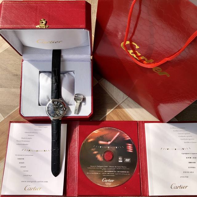 Af原版开模！打造最高品质！一表一码一卡Cartier 卡地亚蓝气球，男款尺寸～42Mm，专柜完全一致的壳套表带，甚至每个配件都可以与正品互换，全自动机械机芯，