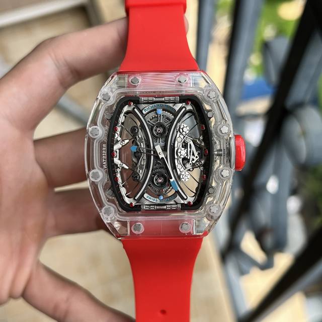 理查德米勒 “Rm 53-01 Pablo Mac Donough”世界公认的最佳马球选手Pablo Mac Donough共同携手打造一款的腕表！此款腕表采用