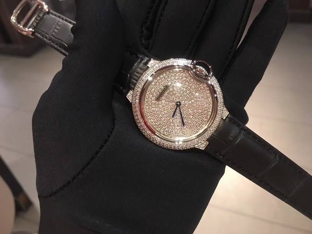 实拍卡地亚蓝气球满天星到货！专柜同步双排钻四角小钻全手工镶嵌钻石面 瑞士石英机芯 百搭尺寸36Mm 请认准独家细节高品质！