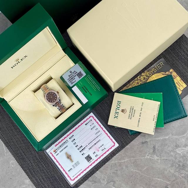 真钻款 劳力士Rolex女款蚝式日志型腕表！巧克力最新配色钻字面表壳直28毫米。巧克力表圈镶嵌58颗天然真钻时标，配国检Gtc检测证书一表一遍码可扫可查，手表机