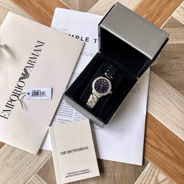 新款到！原厂阿玛尼Armani石英女式腕表，Ar11630，蓝色岩砂表盘，宛若浪漫且闪耀的星空，焕然一新的奢美优雅格调，犹如镶嵌了满天繁星，在光影中熠熠生辉，为