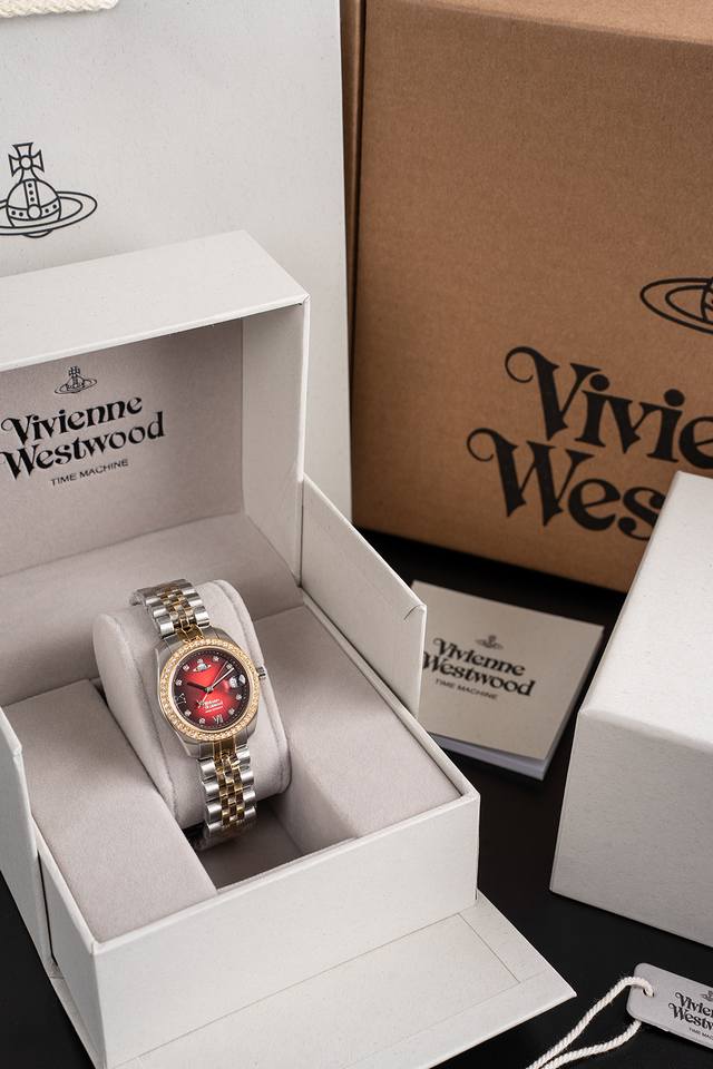 美到爆超绝的车厘子全网爆款 一表难求！尤其是这个明媚热烈对红！真的超级难买！代购也在不断的溢价，太火爆了！！官方也在不断补货中！！！好看到挪不开眼睛，颜值控到姐