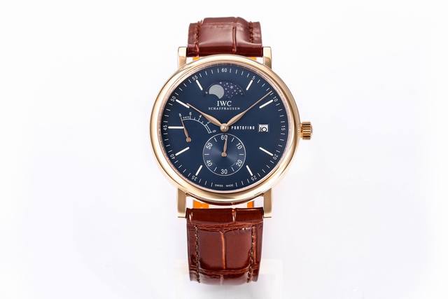 白 -金 Iwc旗下最耀眼的明星，万国长动能月相专家。 全新的柏涛菲诺系列Iw5 3透底腕表。 表壳 316L精钢表壳，打磨抛光非常圆润。小秒针盘位于6点钟位置