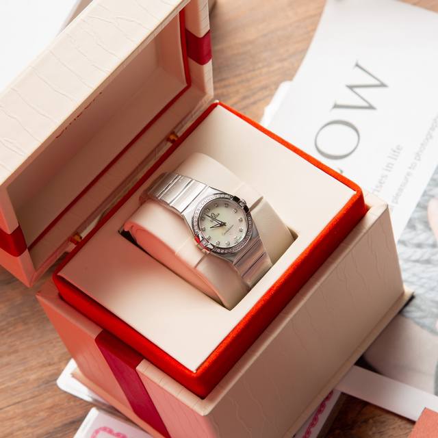 欧米伽 Omega 型号123.15.27.60.55 4。四代星座永恒经典款！ 星座系列表壳表带光面款，此款硬货来了，非常过硬的内部渠道，代工厂P内部留出为数