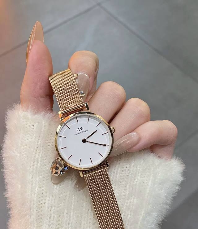 Daniel Wellington丹尼尔惠灵顿 28Mm Dw流金表 腕表 石英机芯 精钢表带 白色表盘 女表 简约轻奢