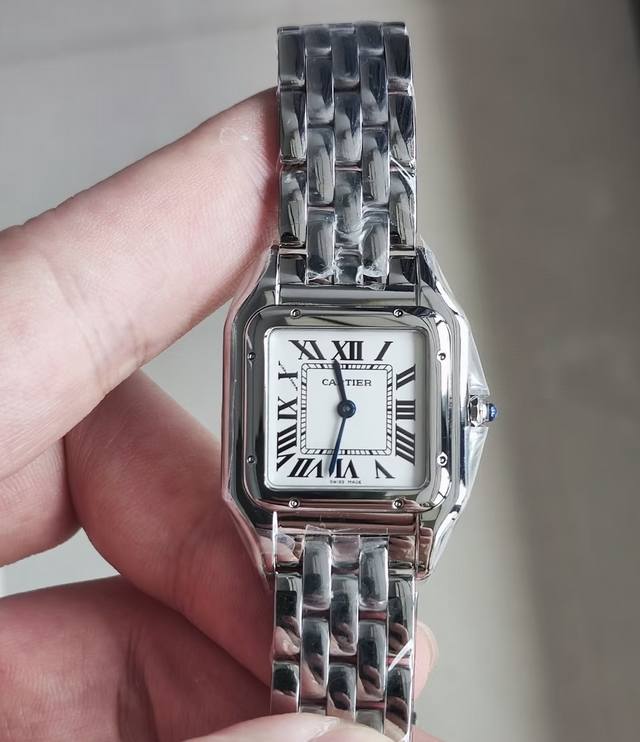 出货实拍图卡地亚猎豹瑞士机芯