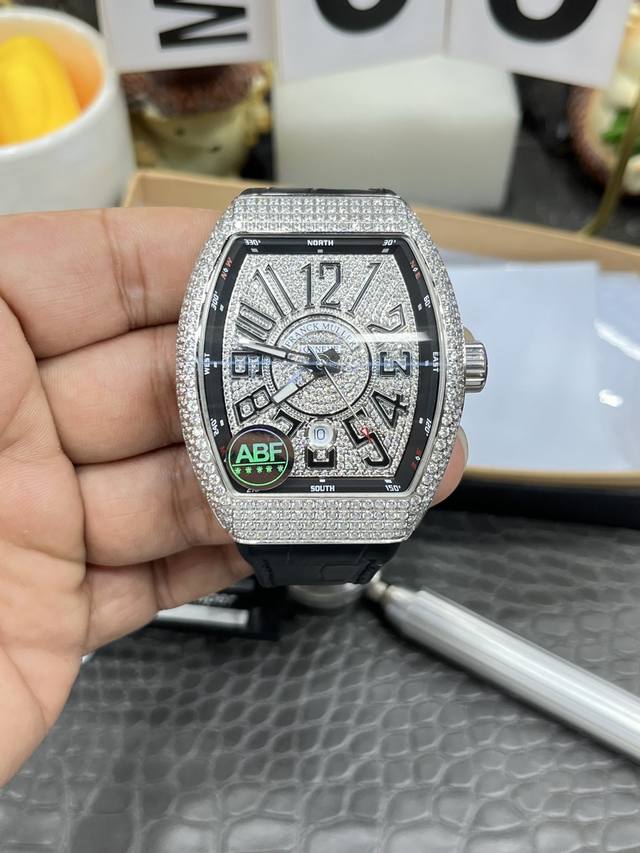 Abf法兰克穆勒V45系列满钻游艇