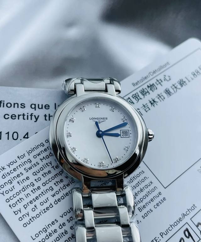 Ky新品推荐 浪琴心月 L8110.4.87.6，经典浪琴系列-休闲时尚女士石英腕表，26.5毫米的表盘搭配罗马刻度，轻易就可识别时间，淬火烤蓝指针的设计为这款