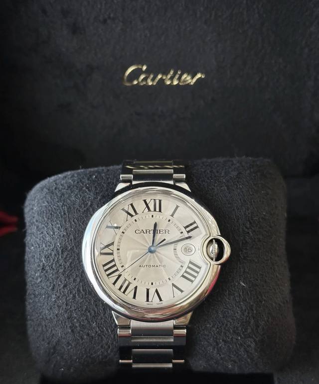 卡地亚蓝气球W69012Z4 自动机械男士，42Mm表径 公价74750，二手单表全长99新 现货在店好价欢迎试戴