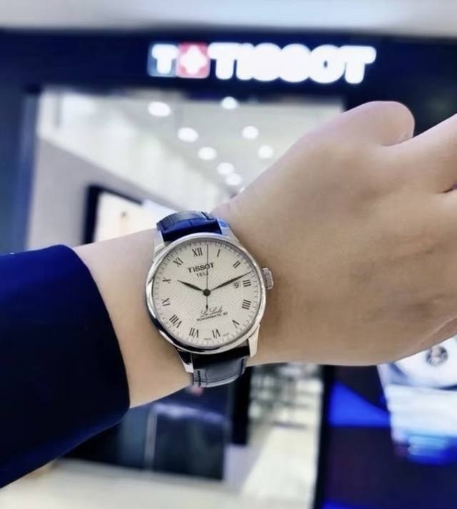 原单品质 Tissot 天梭 型号：T006.407.11.033 力洛克系列 钢带黑面数字机械男装瑞士 2824机芯 蓝宝石玻璃 316精钢，表盘直径39.5