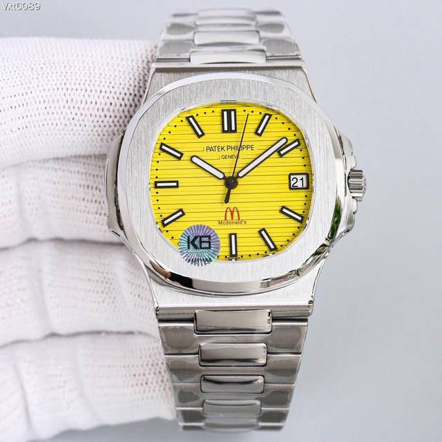 Patek Philippe 百达翡丽 优雅运动系列57111A鹦鹉螺，钢表之王，全网最佳解方案！细节方面： 1搭配定制版9015机改Cal.324自动机芯。