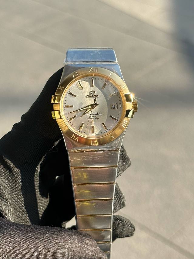 独家实拍图Ω 星座系列 型号123.20.38 公 全自动机械机芯 直径38Mm