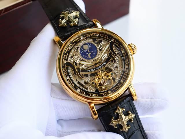 男人挚爱 多功能腕表 最新 ：百达翡丽最佳设计独家首发 类型 ：精品男士腕表 表带 ：真牛皮表带 机芯 ：高端全自动机械机芯 镜面 ：矿物质强化玻璃 更高清 品