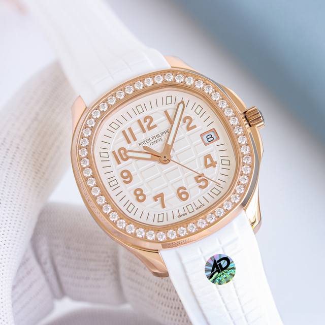 玫钻+50 Gr工厂P 百达翡丽 石英手雷 38Mm Aquanaut Luce,意大利语“光”，经过重新演绎的现代休闲时尚风格的造型，采用抛光和拉砂Cnc雕刻