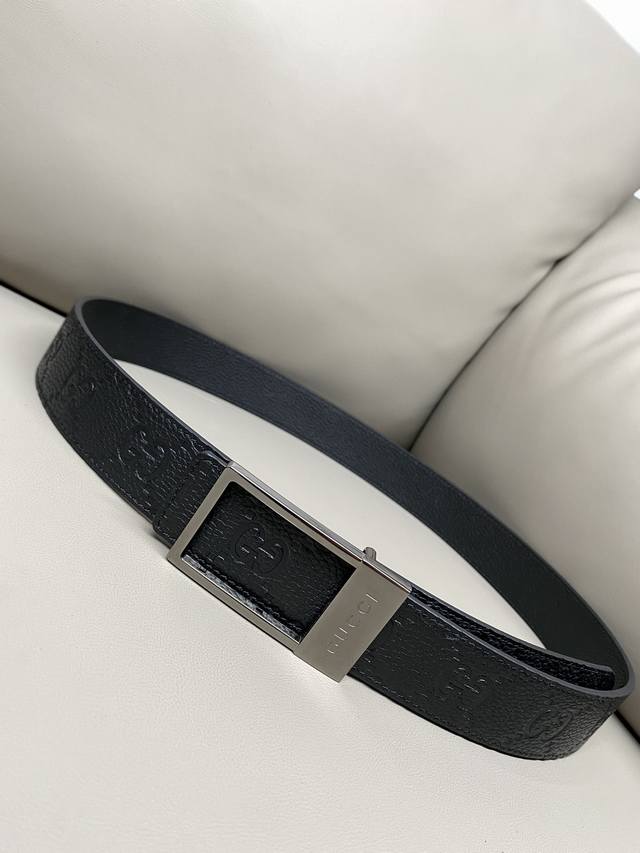 Gucci 3.5cm width rectangular buckle double-sided belt Many men's belts cleverly