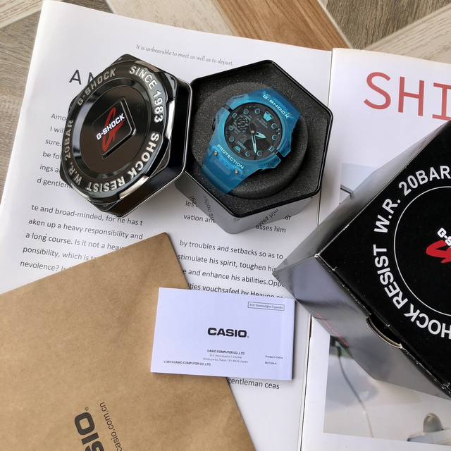 卡西欧Casio王鹤棣同款！韧力破次元时代原住居民Ga-B001系列，树脂表带，矿物质玻璃，具有防震，倒计时，秒表，Led照明，世界时间，全自动日历，每日闹铃1