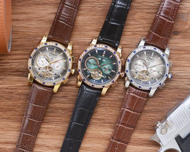 最新 ：百达翡丽最佳设计独家首发 类型 ：精品男士腕表 表带 ：真牛皮表带 机芯 ：全自动机械机芯 镜面 ：矿物质强化玻璃 更高清 品味高雅 浩瀚大气 匠心独运