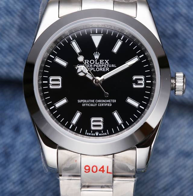 劳力士-Roelx日历型 日志系列 采用进口西铁城8215机械 316精钢 ，水晶凸窗透镜，经典蚝式表带搭配折叠皇冠表扣，男款41Mm经典设计百看不厌、优秀的性