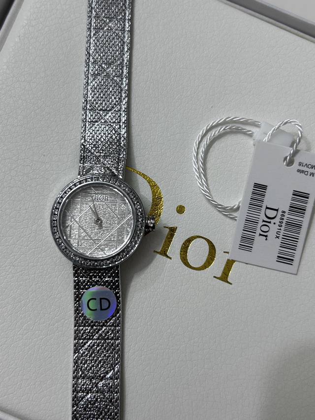 独家实拍图迪奥女士腕表 石英机芯Christian Dior