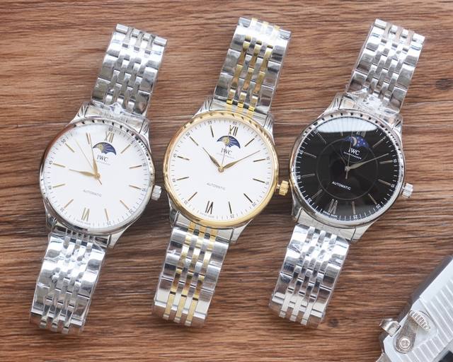 金+20钢带20男人挚爱 三针腕表 最新 ：万国最佳设计独家首发 类型 ：精品男士腕表 表带 ：真牛皮 316表带 机芯 ：全自动机械机芯 镜面 ：矿物质强化玻