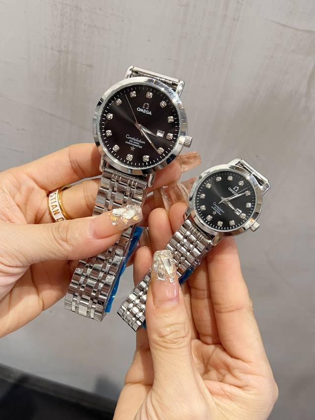 金壳+20钢带20经典款欧米茄 情侣对表 装进口石英机芯 矿物质玻璃镜面 316L精钢表壳 直径男40Mm女30Mm 厚8Mm如果今天的阳光停止了它耀眼的光芒。