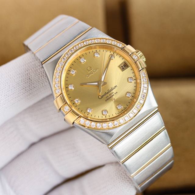 最畅销的高端星座，没有之一！实物拍摄原版1：1开模 欧米茄星座系列Pluma轻羽腕表搭载，拱型蓝宝石玻璃男装8215改8500机芯星座”特指一个恒星群落。而在制