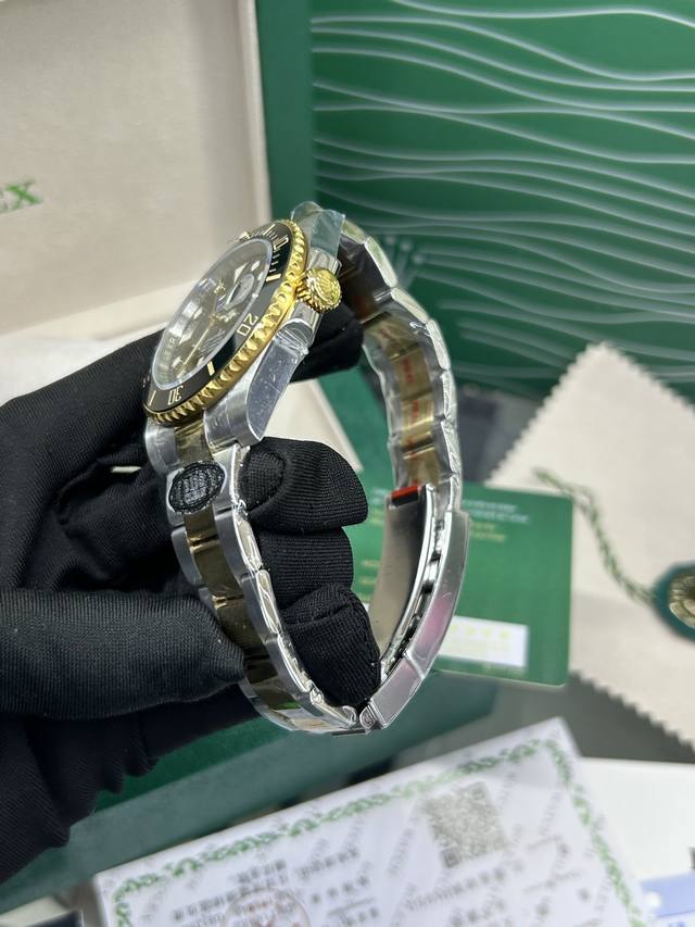 独家实拍图Nfc劳力士潜航者，间金黑水鬼，瑞士3135机芯Sub复刻版本Rolex Of A Submarine Swiss Movement