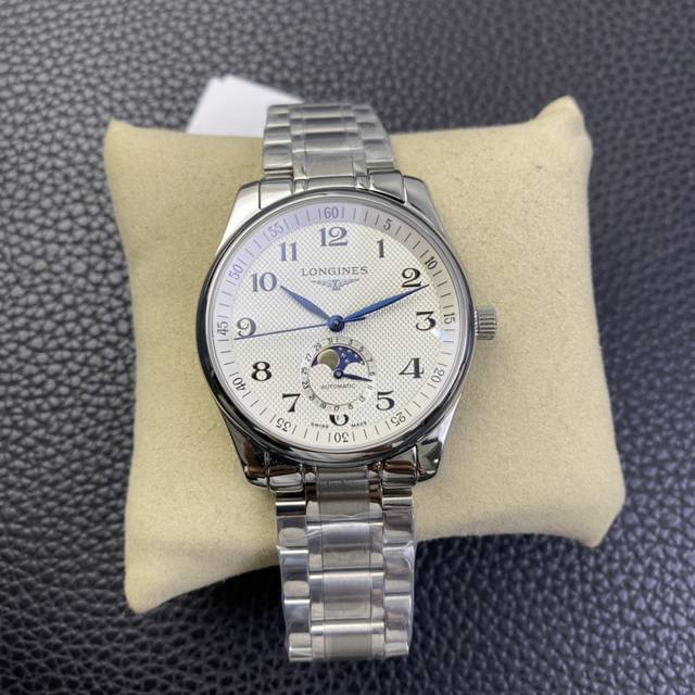 台湾厂 最新版本 浪琴名匠月相最强版本。实现功能同样。 可在把头快调月相，市面唯一和一致的最强版本 一表一卡，三码合一 表壳 316L精钢壳套完美无瑕，打磨工艺